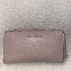 New Michael Kors wallet!!